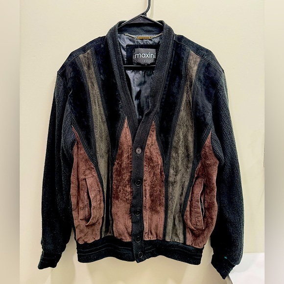 Retro sweater with cool patterns - Picture 1 of 3